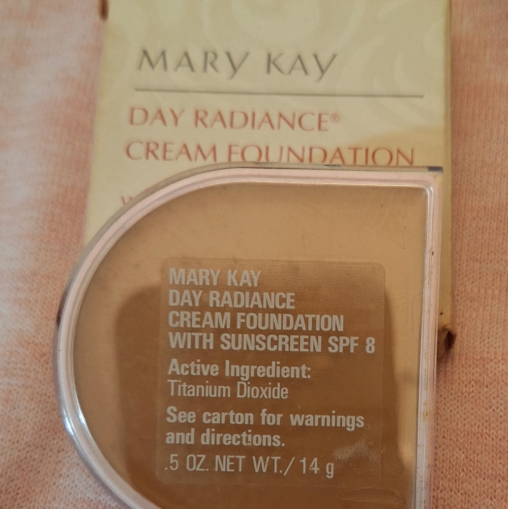 Mary Kay Day Radiance Cream Foundation Toasted Beige 6306